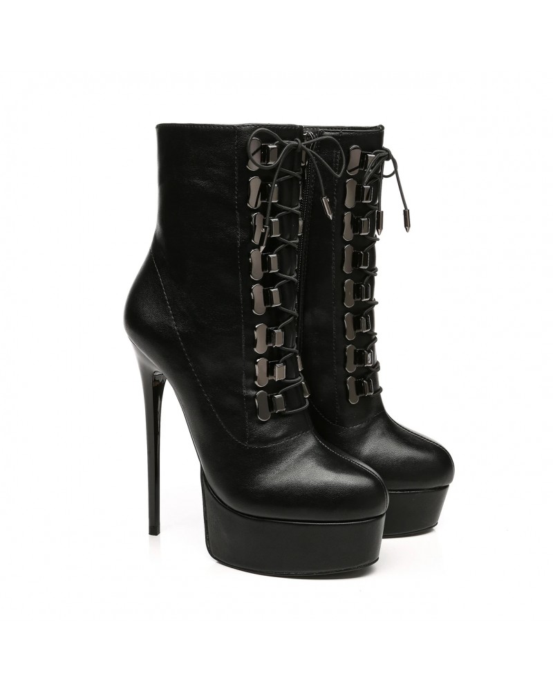 Leather black clearance boot heels